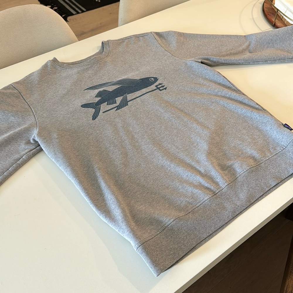 Men’s Patagonia graphic crew sweatshirt medium grey heather